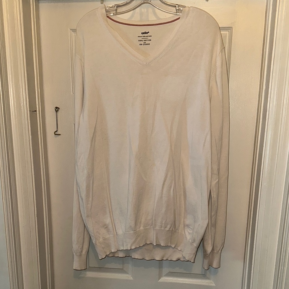 Men’s Celio V-Neck White Sweater Lightweight Design Size XXL